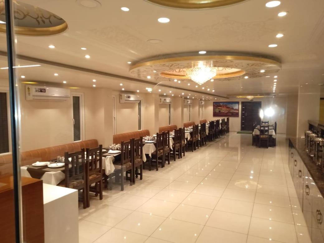 Hotel Royal Amer ジャイプール エクステリア 写真